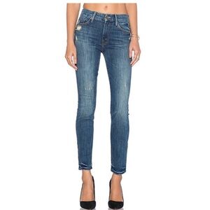 MOTHER High Waisted Looker Jeans in Rough it Up 26
